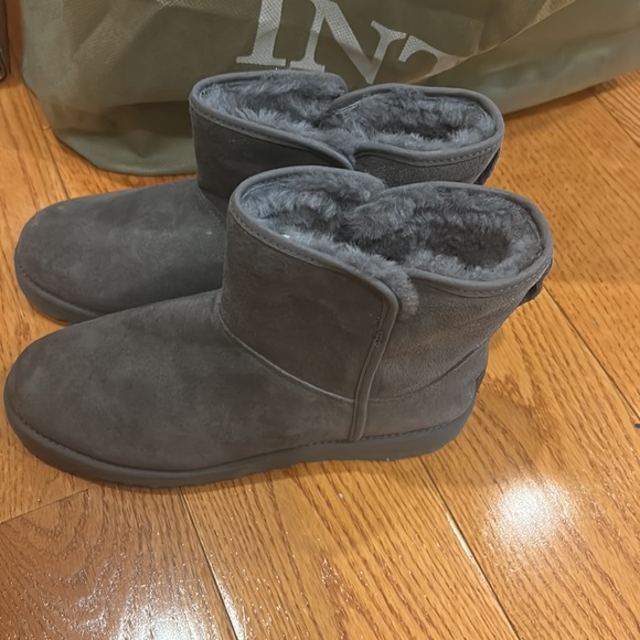UGG Cory II Boot Grey 6 - Picture 4 of 7